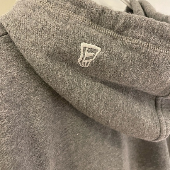 Wrigleyville Cubs Hoodie Small - Picture 4 of 5